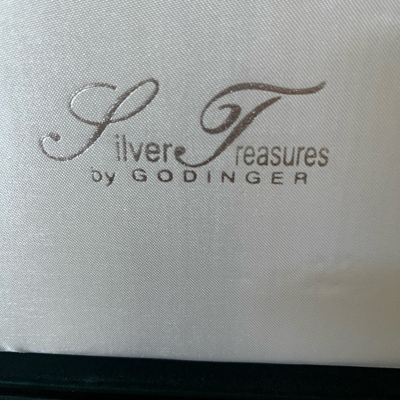 Beautiful Silver Treasures By Godinger Serving Set in Original Box - Picture 7 of 7
